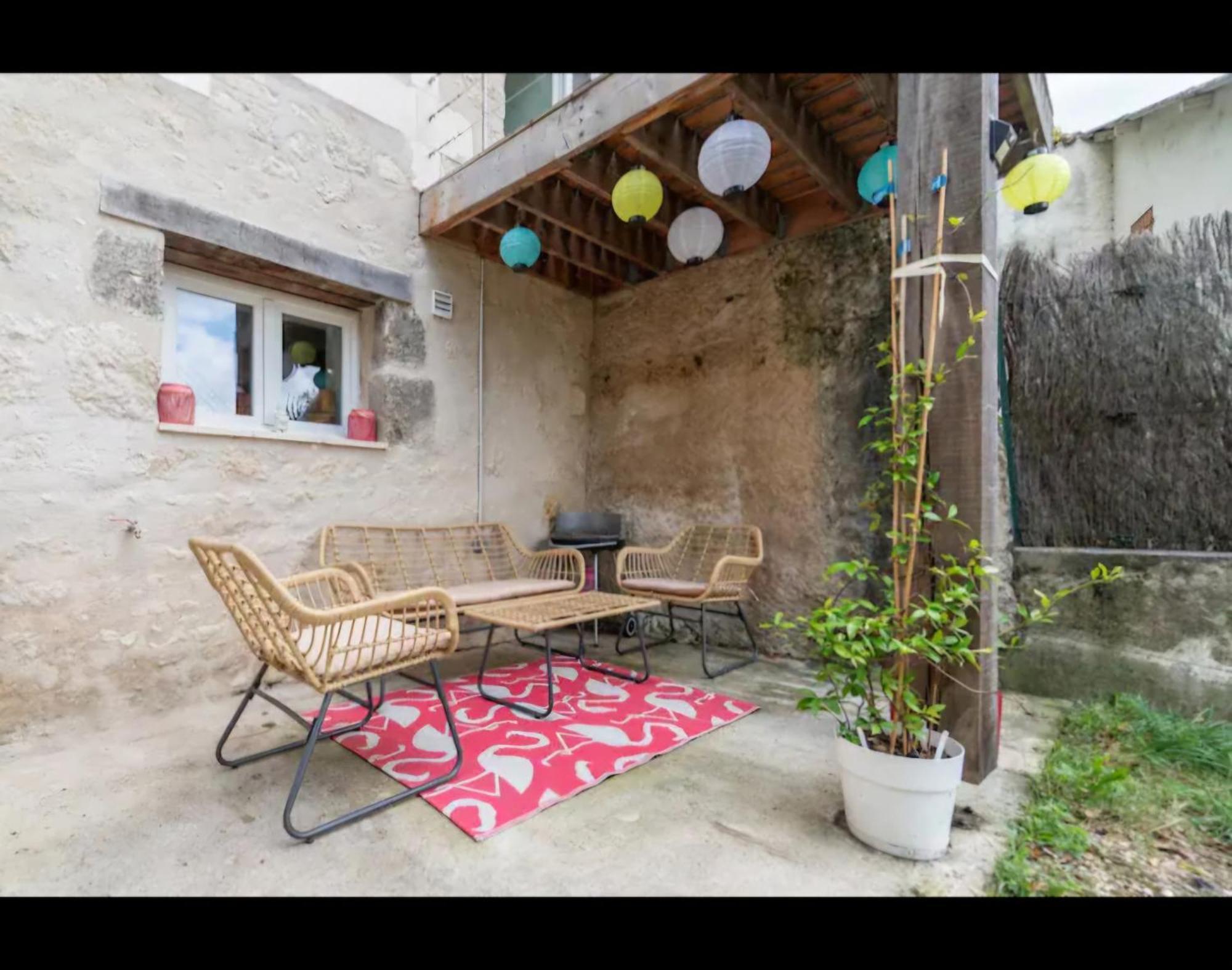 Maison Troglodyte Poitiers Exterior foto